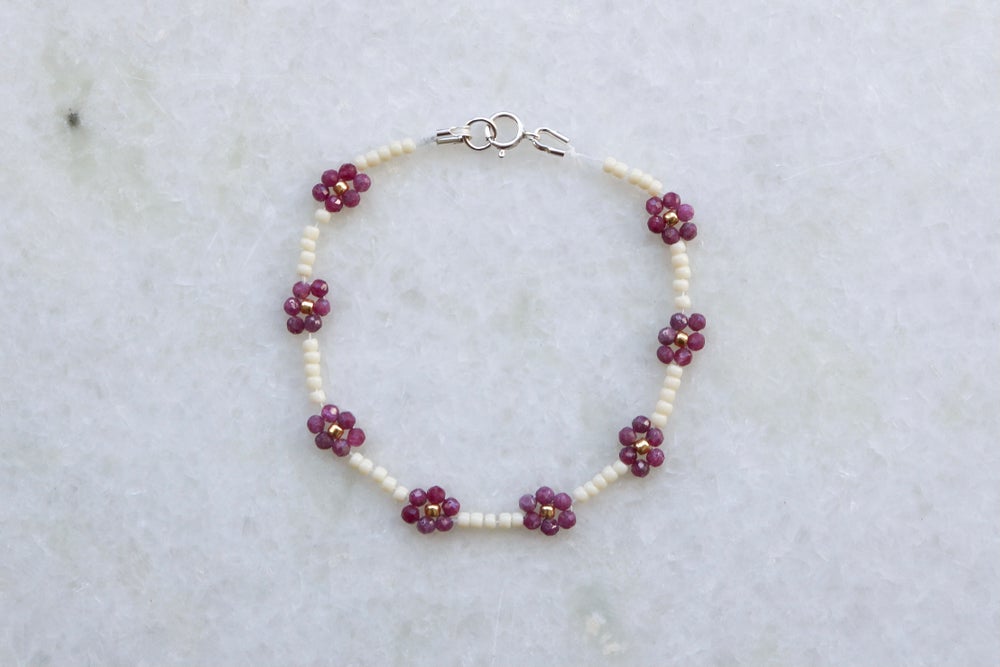 Gemstone Daisy Chain Bracelet